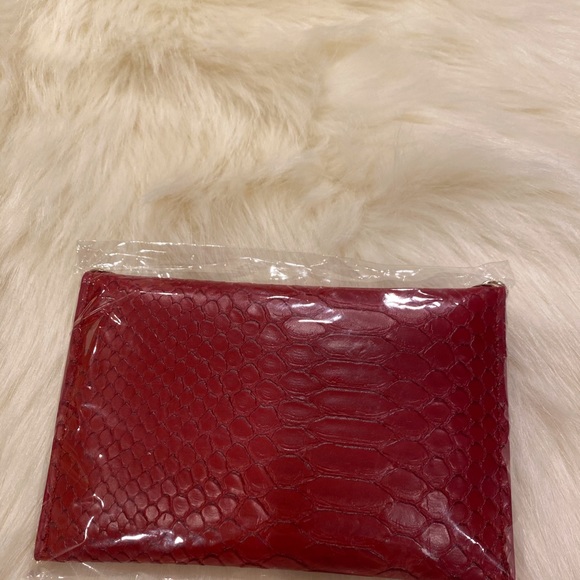 Ava / Kris Meg Ruby Red Snake Purse - Picture 5 of 6